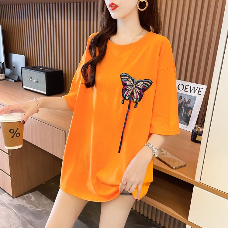 Maglietta a maniche corte con ricamo rosso da donna, versione coreana, stile lungo_voghion.com