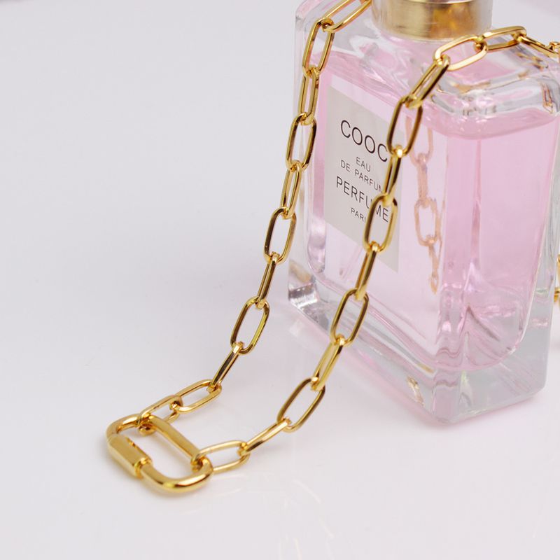 New Trendy Climbing Buckle Pendant Titanium Steel Non-Fading Paperclip Necklace Unisex Cuban Clavicle Chain_voghion.com