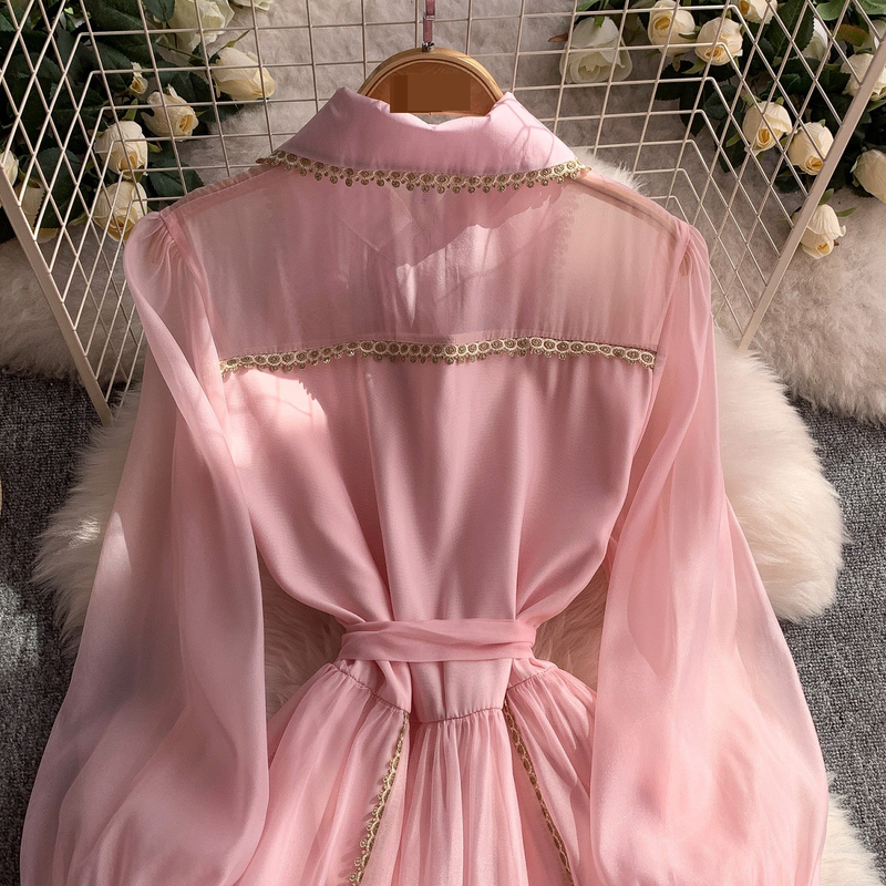 Abito elegante da donna con colletto in pizzo e maniche a lanterna - Abito estivo midi a trapezio con vita alta e bottoni sul davanti (blu/bianco/rosa)_voghion.com