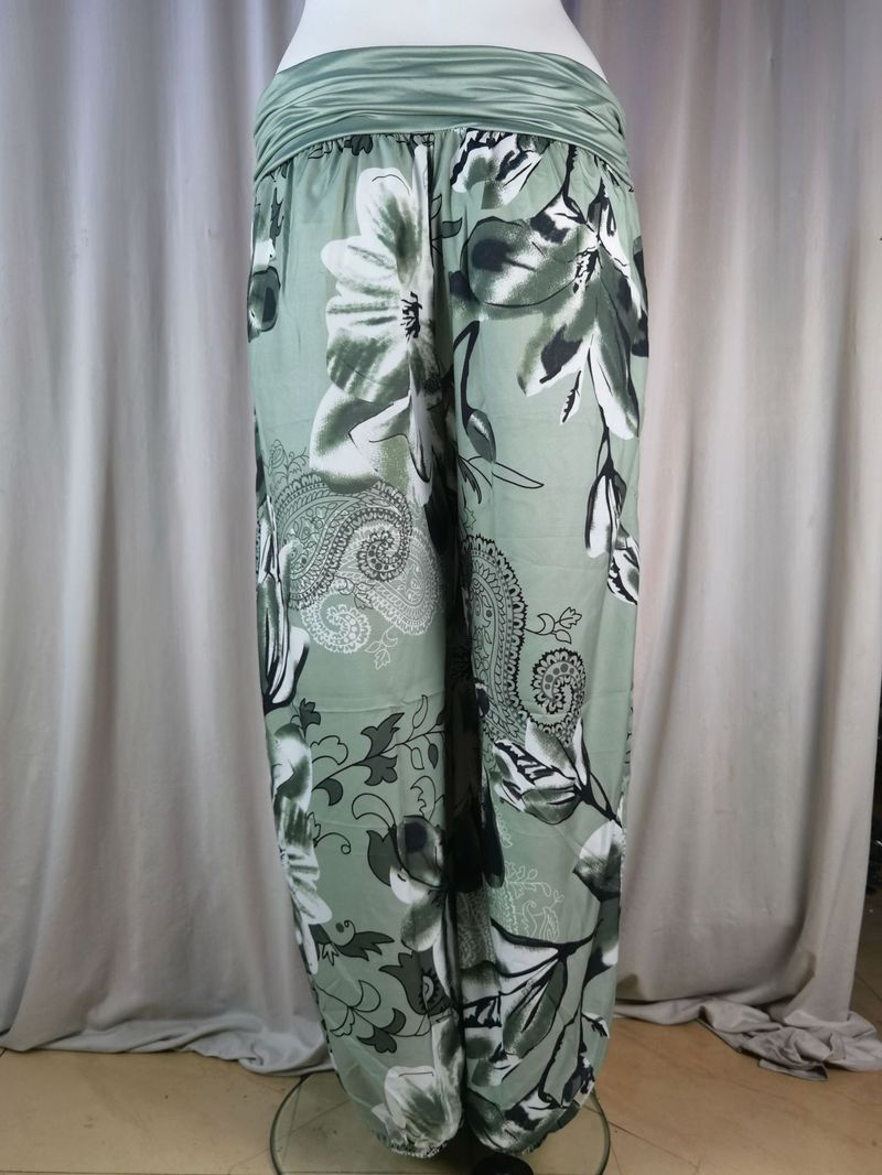 Plus Size Boho Pants, Women's Plus Floral Print Ruched Low Waist Loose Comfy Harem Pants_voghion.com