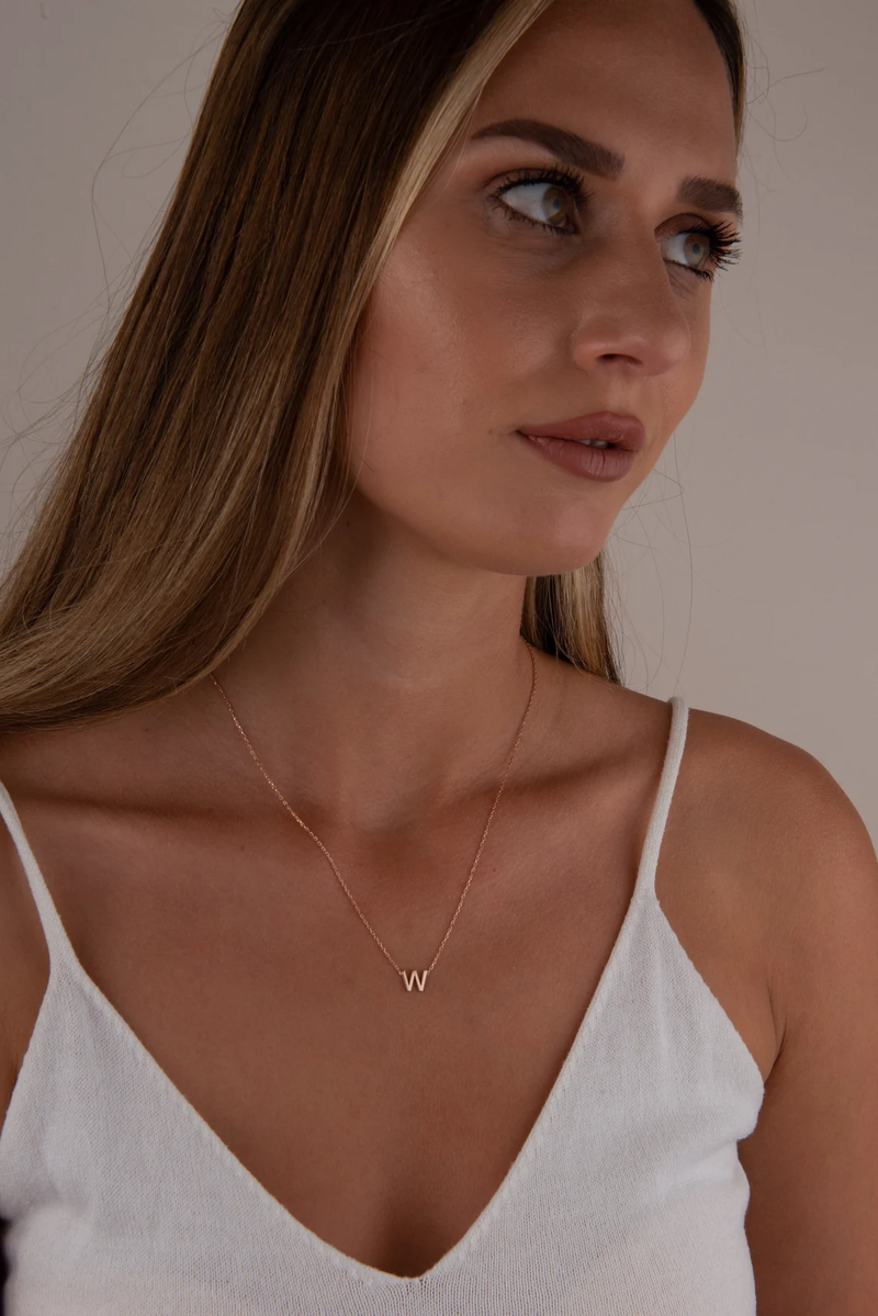 Collier avec lettres initiales en acier inoxydable pour femmes, pendentif de bijoux, alphabet, nom unique, collier ras du cou, livraison directe_voghion.com