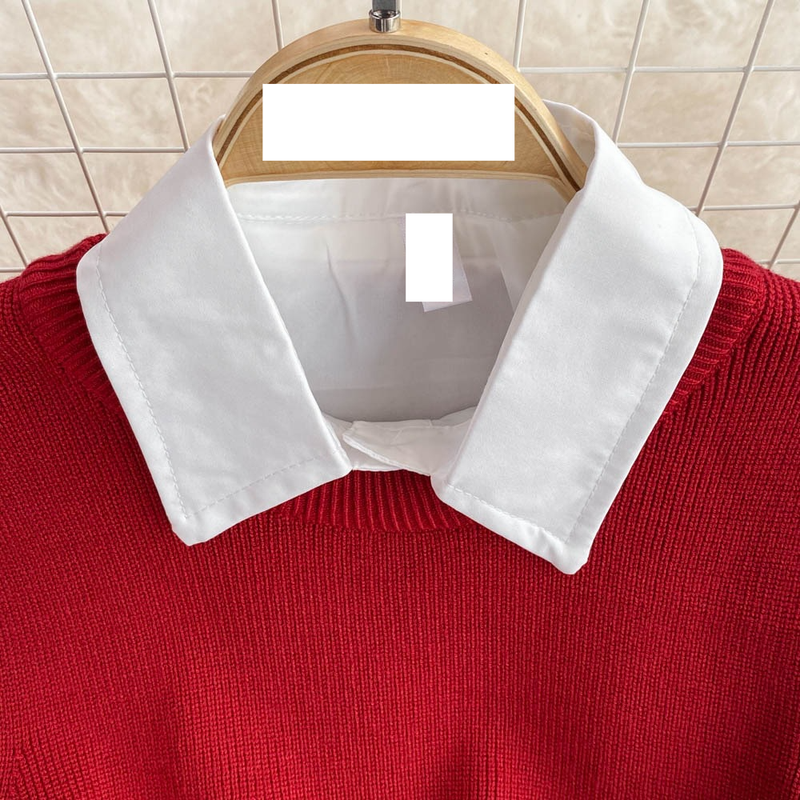 Il maglione con gilet diviso in carne da donna con copertura ampia e piega indossa due set_voghion.com