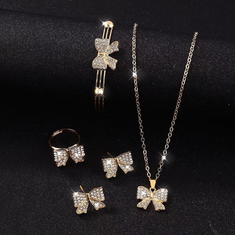 Moda tutto abbinato farfalla luce lusso semplice stile collana orecchini bracciale anello set 4 pezzi_voghion.com