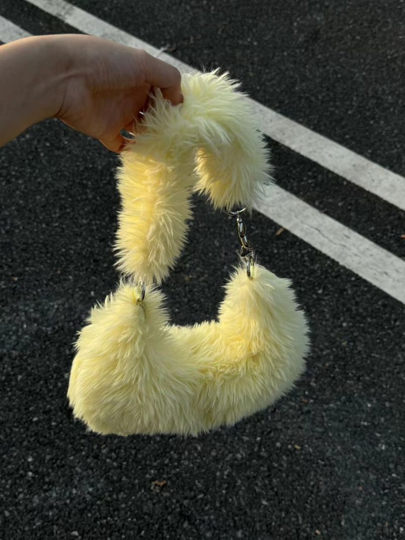 Versione coreana della deliziosa borsa a tracolla in pelliccia con peluche autunno e inverno 2025, borsa a tracolla alla moda_voghion.com