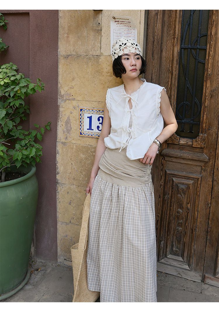 Ethereal Floral Lace Trim V-Neck Blouse – Breathable, Adjustable Tie Front, Lightweight & Youthful Chic Top_voghion.com