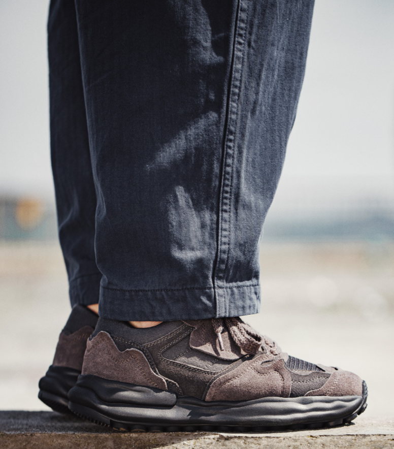 Herrenschuhe 2024 neue Sommer auflösende englische Trainingsschuhe Herren Papa Schuhe Freizeitschuhe Retro Sportschuhe_voghion.com