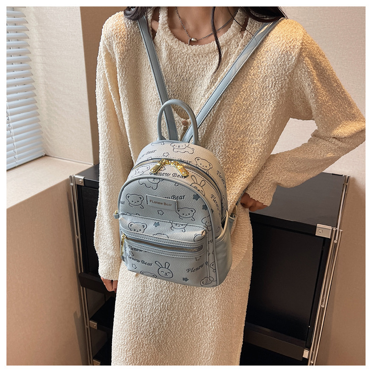 Bolso pequeño con sensación de gama alta 2023, nueva mochila de diseño de nicho para el ocio de las mujeres y mochila versátil para mochila de viaje_voghion.com