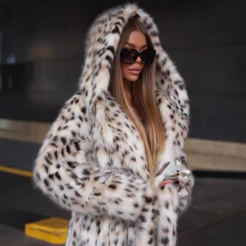 Langer Kunstpelzmantel mit Leopardenmuster für Damen – Winterjacke im Fuchspelz-Stil mit Kapuze_voghion.com