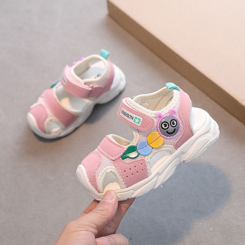 2024 Sommer Neue Cartoon Raupe Jungen Baotou Baby Sandalen Mädchen Funktionale Weiche Sohle Kinder Strand Schuhe_voghion.com