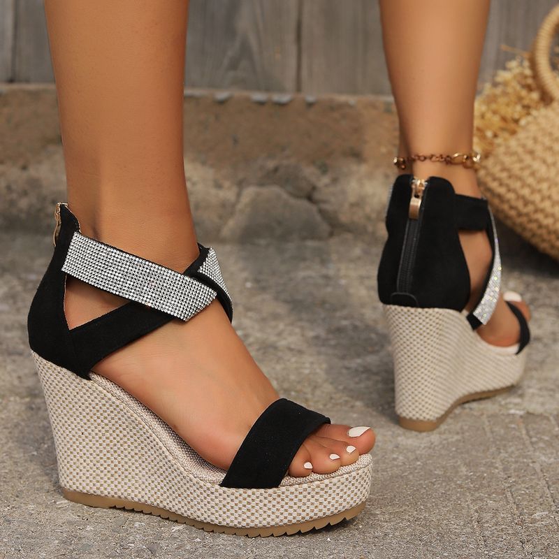 2024 Sommer Neue Einzeilige Schnalle Große Wasser Diamant Hang Fischmaul High Heel Römische Sandalen Weiblich_voghion.com