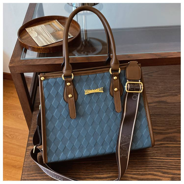 2023 Kleine Tasche für Damen mit neuer modischer Handtasche mit einer Schulter für Damen, Umhängetasche_voghion.com