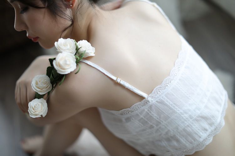 Intimates spageti siksniņas krūšu aptinums Pamas priekšauts Pama bikses naktskrekls īsi svārki tiesa sieviešu seksīgs pavedinājums_voghion.com