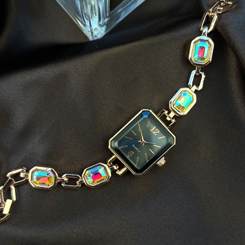 New Color Square Fire Diamond Set Simple Niche Light Luxury Ladies Quartz Watch Work Daily Birthday Anniversary Valentine's Day Gift_voghion.com