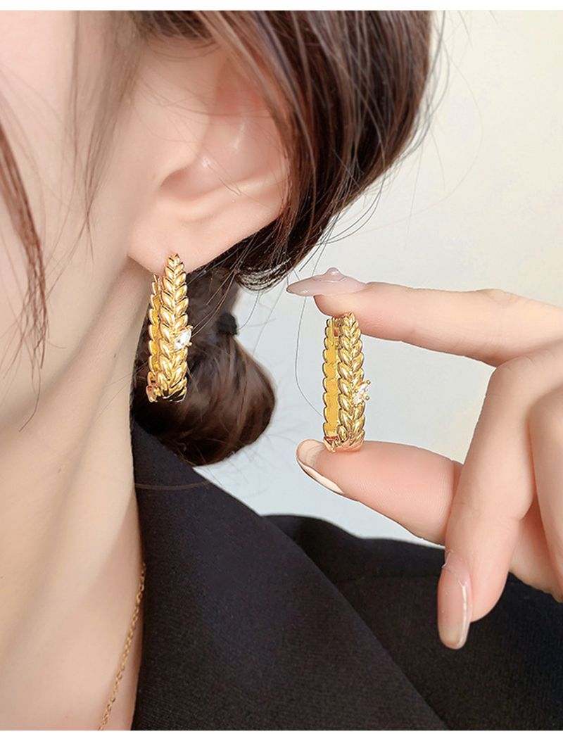 Women's Jewelry Retro Wheat Ear Leaf Earrings Light Luxury Niche Design High End Diamond Studded Fashionable All Match Earrings_voghion.com
