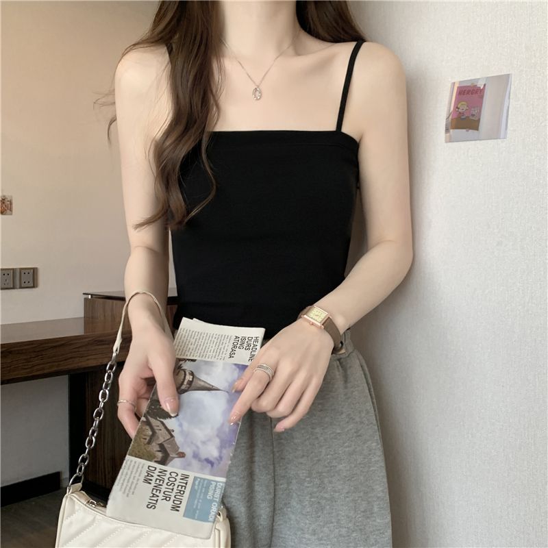 Magnifique costume d'été blanc avec bretelles une pièce_voghion.com