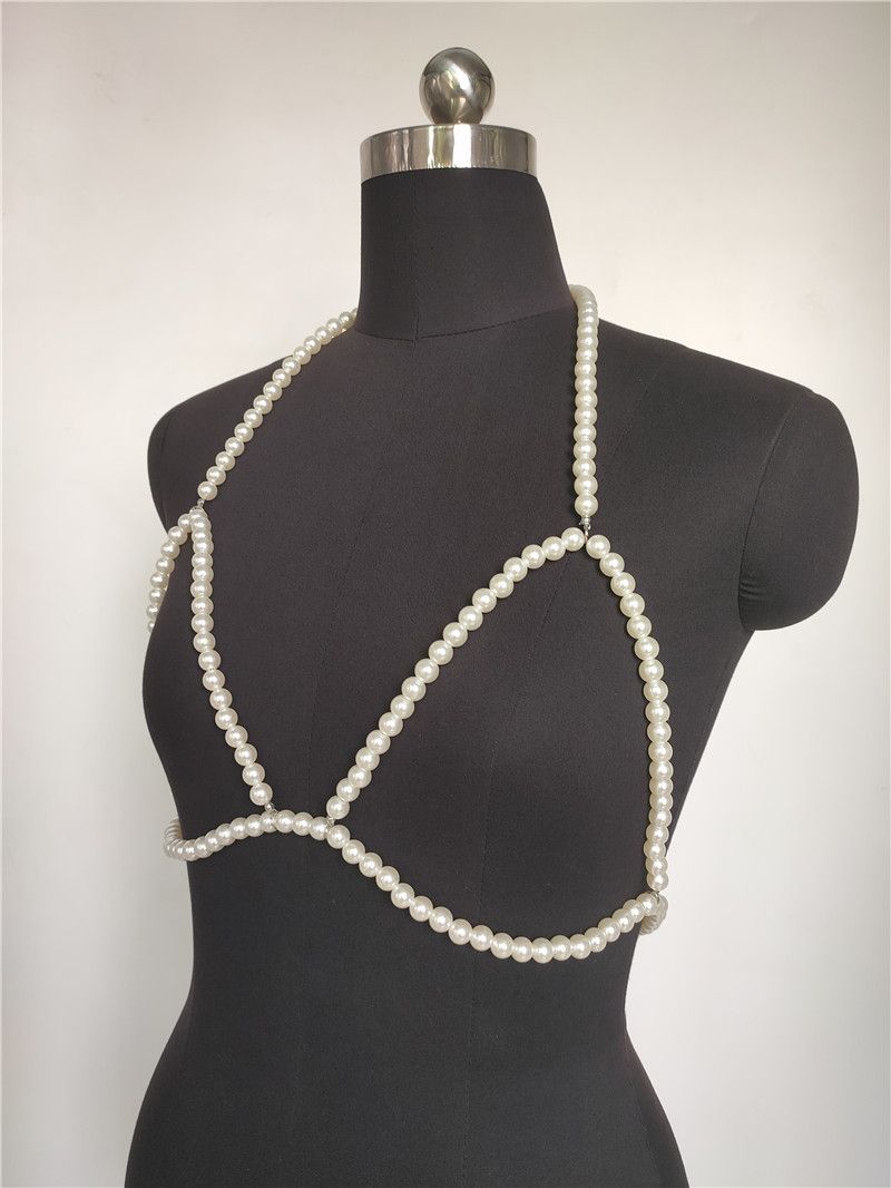 Abbigliamento per collana con gilet, grande perla, atmosfera semplice da discoteca_voghion.com