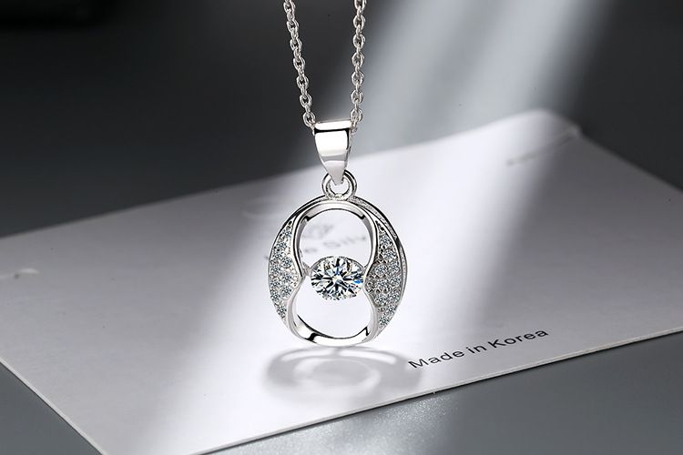 Beating Heart Necklace Women's Diamond Six pointed Star Pendant Five pointed Star Short Clavicle Chain Pendant_voghion.com