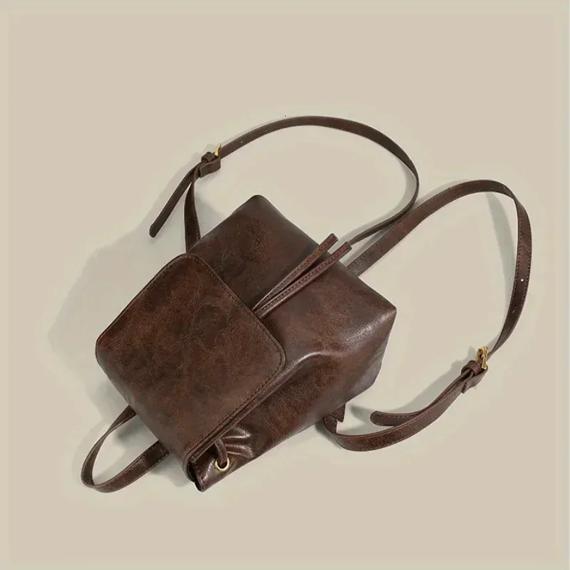 Mochila pequeña con solapa y cordón para mujer, de piel sintética con textura, para la escuela, de viaje, 250514l_voghion.com