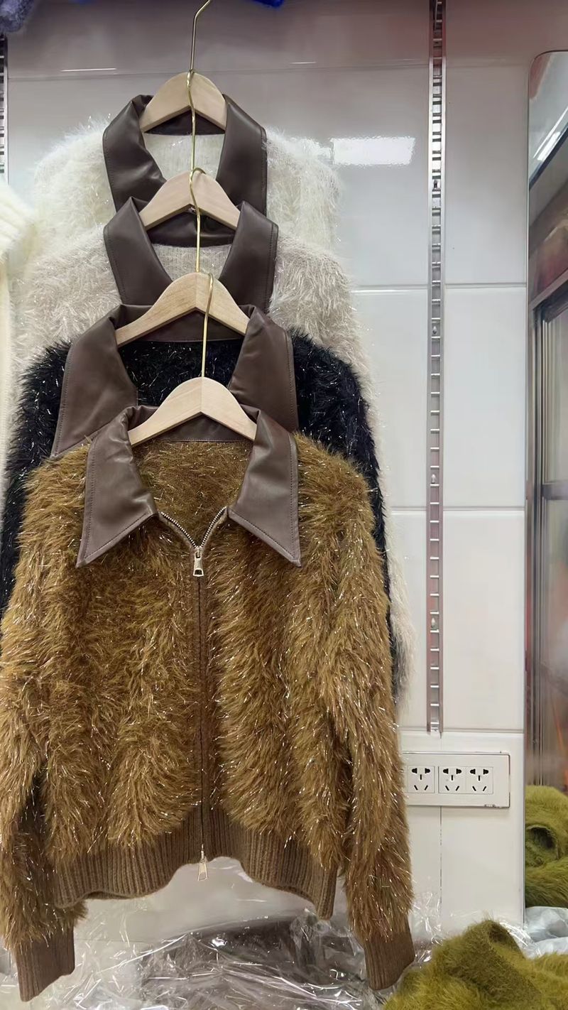 "French-Style Faux Fur Collar Knit Cardigan – Zip-Front Long Sleeve Sweater (One Size)"_voghion.com