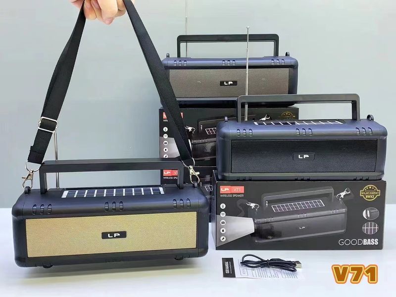 Ny LP-V71 trådløs Bluetooth utendørs bærbar solcelledrevet FM-radio lommelykt med stropp_voghion.com