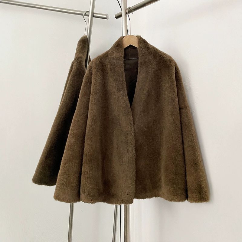 Luxuriöser Kunstpelzmantel für Damen, lang, Plüsch, vegan, Pelzjacke, Winter, warm, elegant, V-Ausschnitt, Oberbekleidung (Kaffee)_voghion.com
