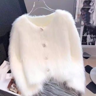 Kurzer Cardigan aus Kunstnerz – Plüschiger Oversize-Pullover mit V-Ausschnitt und Knopfleiste (Einheitsgröße, lange Ärmel, weich und flauschig, ein Must-have für Boho-Chic-Layering)_voghion.com