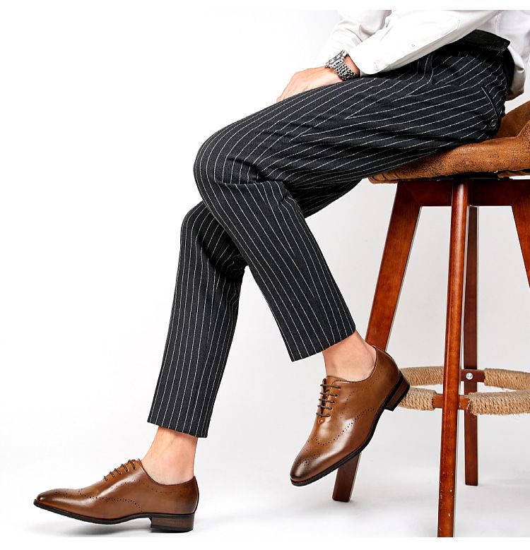 Chaussures de ville Oxford en cuir pour homme WalkPrime, collection printemps 2024, style brogue sculpté, style derby, élégantes et raffinées, fabriquées à la main et polies._voghion.com