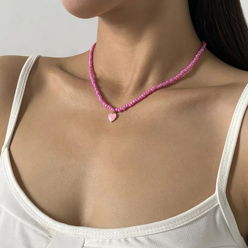 Handgemachte mehrfarbige Samenkette für Frauen, mehrfarbige Halskette mit süßem Herzanhänger, Sommer-Halsband für Mädchen, modisch_voghion.com