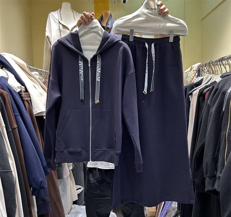 Women's Clothing Oversized Zip-Up Hoodie & High-Slit Stretchy Skirt Set – Raw Edge Streetwear (Beige, Unisex Fit)_voghion.com