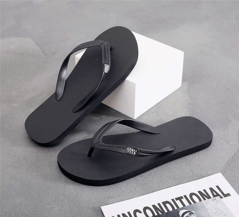 2023 Neue Herringbone Herren Trendy Outwear Gummi Anti Slip Personalisierte Mode Clip Fuß Strand Sommer Hausschuhe Für Männer_voghion.com