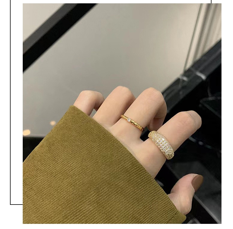 Full diamond texture stainless steel gold plated fashion ring female_voghion.com