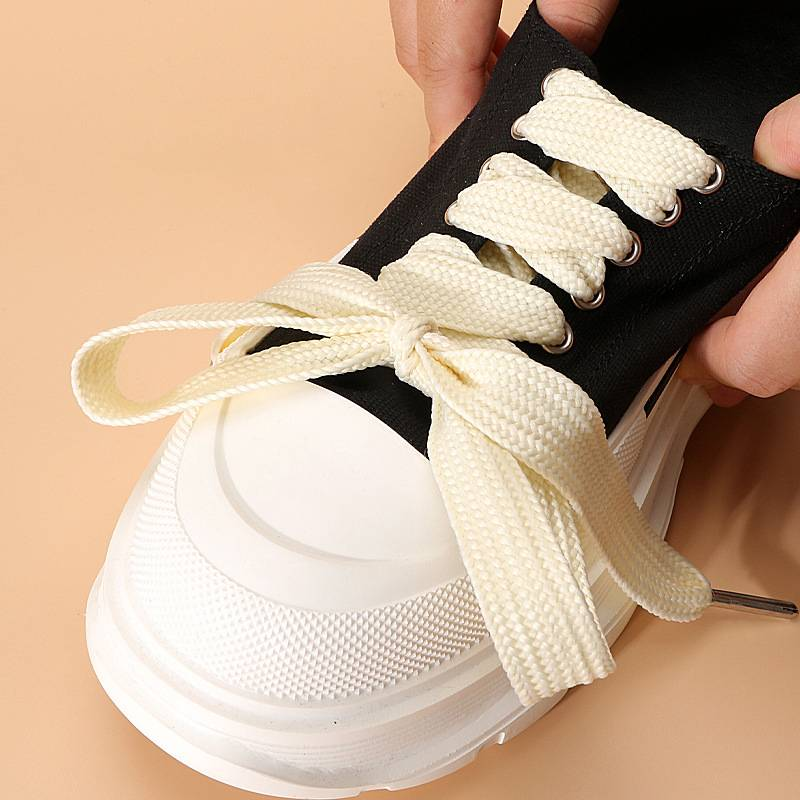 Adatto per Kaikouxiaotan stesso stile Jianci allargato bianco e nero lacci delle scarpe testa di metallo 2,2 cm corda per lacci delle scarpe larga_voghion.com