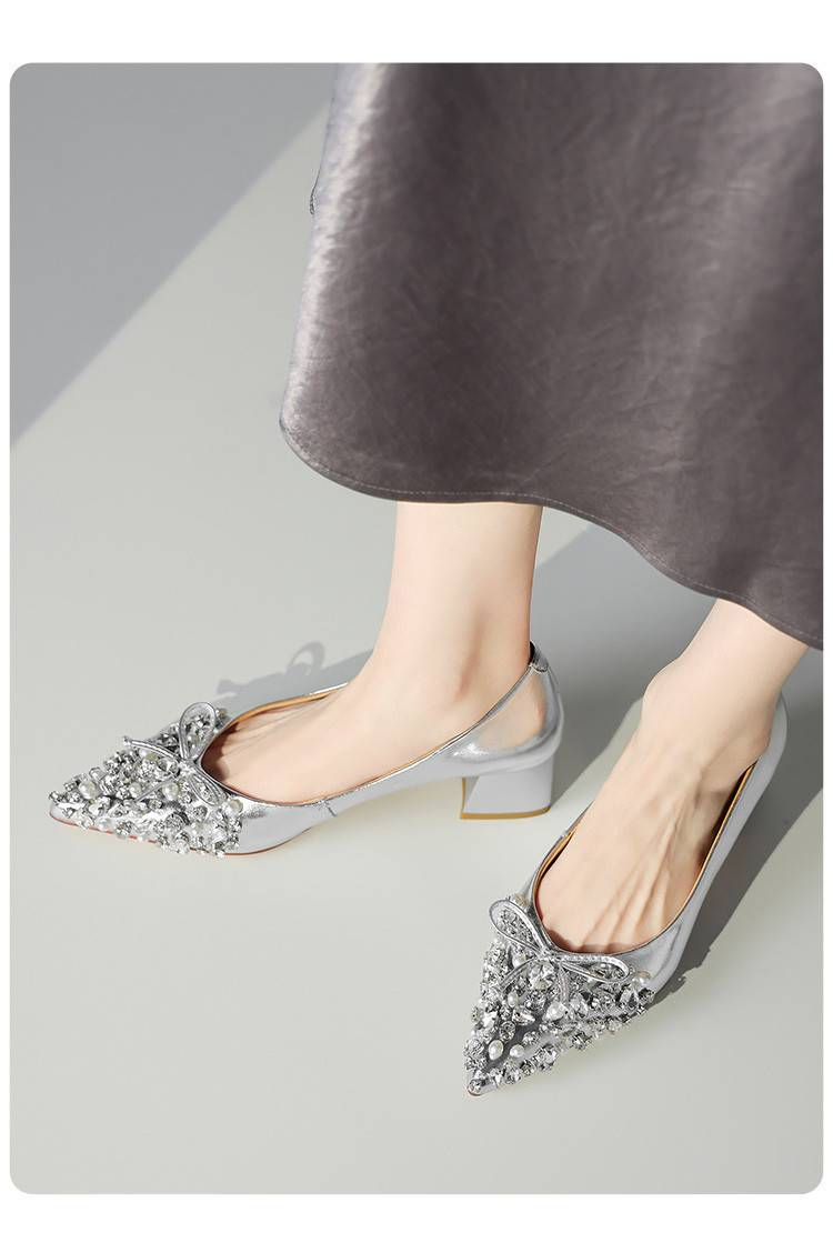 Cameido Women's Silver Cowhide Pointed Toe Casual Shoes With 4.5CM Heel & Rubber Sole_voghion.com