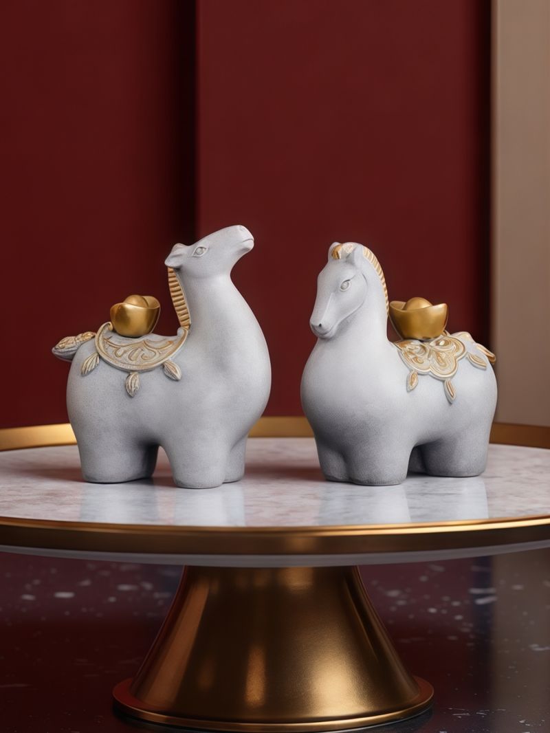 1 Piece Chinese-Style Classic War Horse-Shaped Resin Ornament_voghion.com