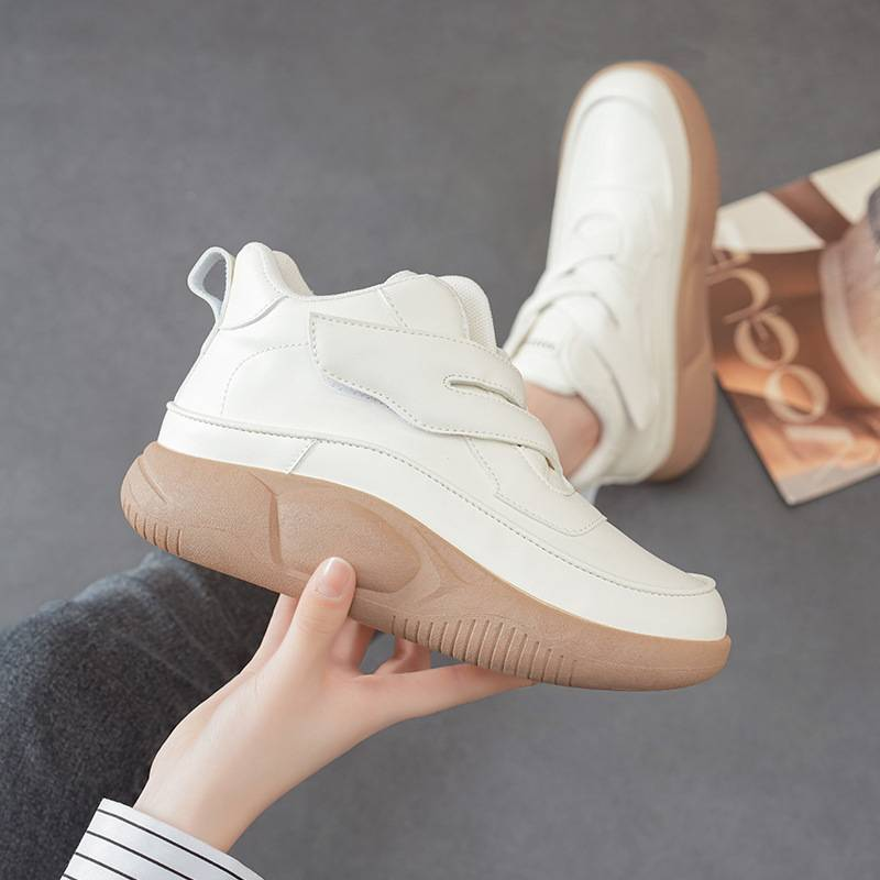 Zhongbang Shoe Girl 2025 Primavera e Autunno Nuove Scarpe da Studente in Pelle Versione Coreana Versatili Casual Scarpe Sportive da Donna Scarpe alla Moda_voghion.com