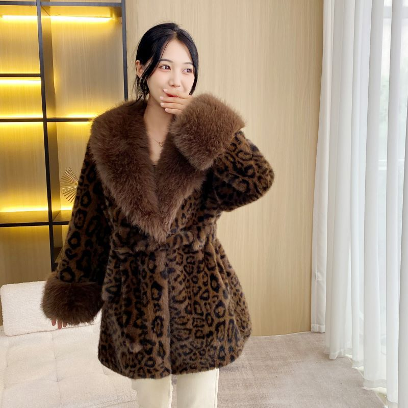 Γυναικεία Ρούχα Golden Mink Velvet Winter Fur Νέο γυναικείο λεπτό παλτό με μεσαίο και μακρύ στυλ κομψό μόδας_voghion.com