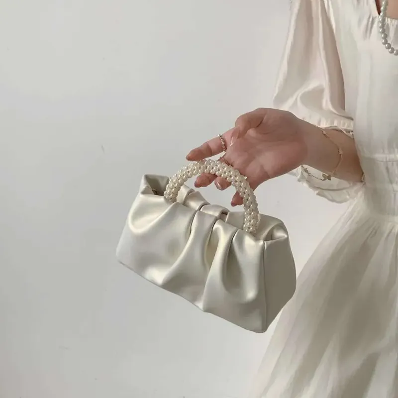 Designer 2025 Mode Perle Griff Frauen Abendessen Kupplung Geldbörse Handtaschen Design Damen Platz Umhängetaschen Weibliche Kleine_voghion.com