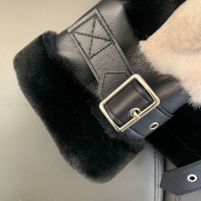 Kunstpelzjacke für Damen, modischer Mantel – PU-Lederbesatz, kurze Länge, stilvolles Motorraddesign, weiche und warme Winteroberbekleidung (schwarz)_voghion.com