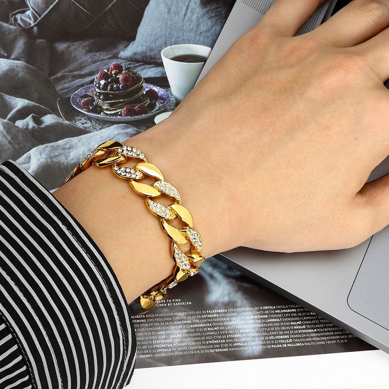 Bracciale cubano di marca alla moda punk con geometria hip hop piena di diamanti minimalista alla moda_voghion.com