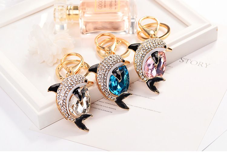 Light Luxury Fashion Car Hanging Decoration For Women Fish Alloy Inlaid With Diamonds Small Dolphin Keychain Bag Pendant_voghion.com