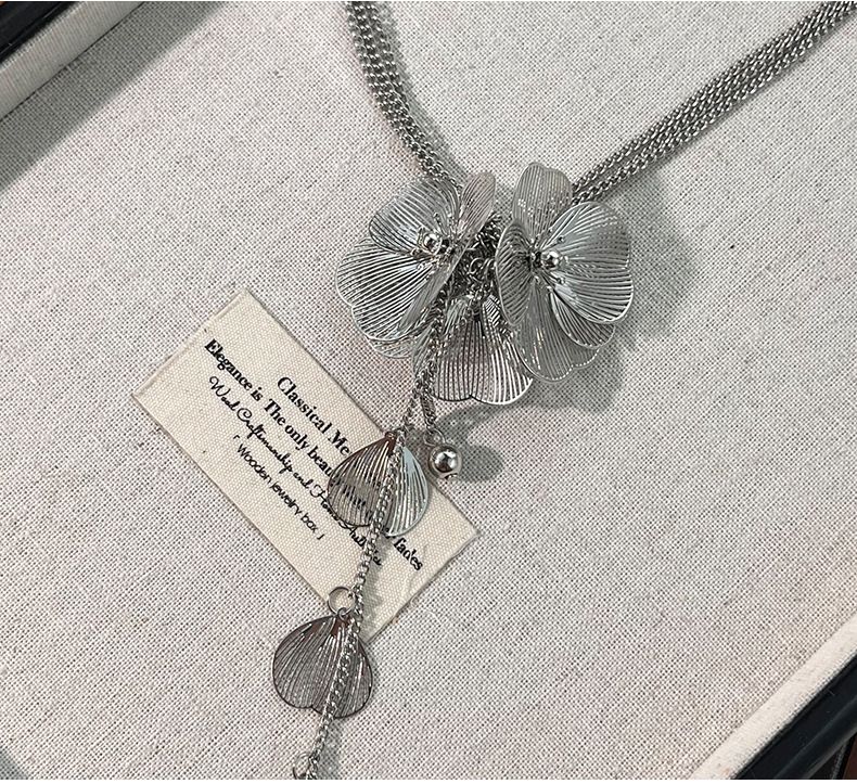 Original kraftig retro dusk tredimensjonal blomsterkjede eksklusiv metall lett luksuriøs overdrevet hot girl kragebenkjede_voghion.com