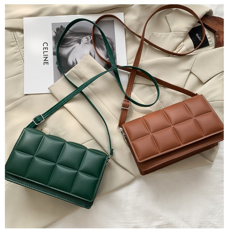 Commercio all'ingrosso di moda transfrontaliera semplice retrò piccola borsa quadrata da donna nuova borsa a tracolla ins con struttura rossa netta per tutto-fiammifero_voghion.com