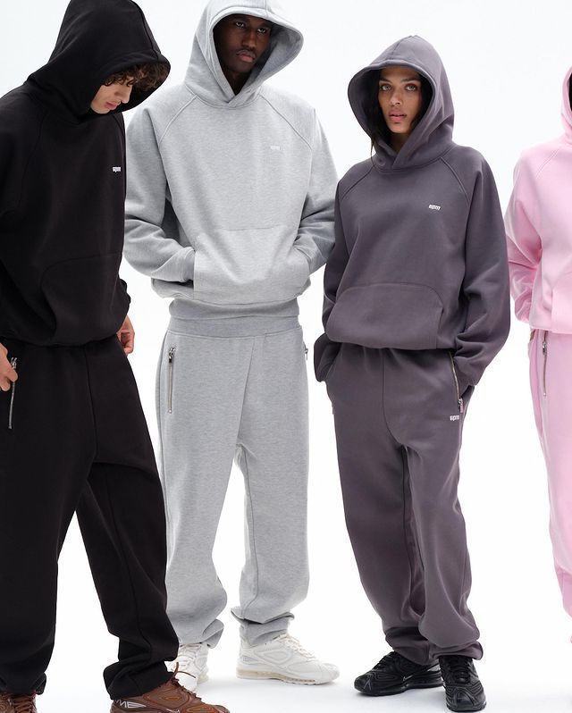 Completo streetwear Y2K con felpa con cappuccio e jogger - Tuta unisex hip hop oversize con scritta 6PM ricamata per abbigliamento casual_voghion.com