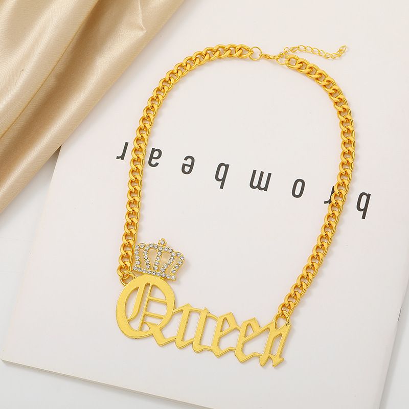 Overdreven persoonlijkheidsmode met diamanten kroonletterhanger korte ketting_voghion.com