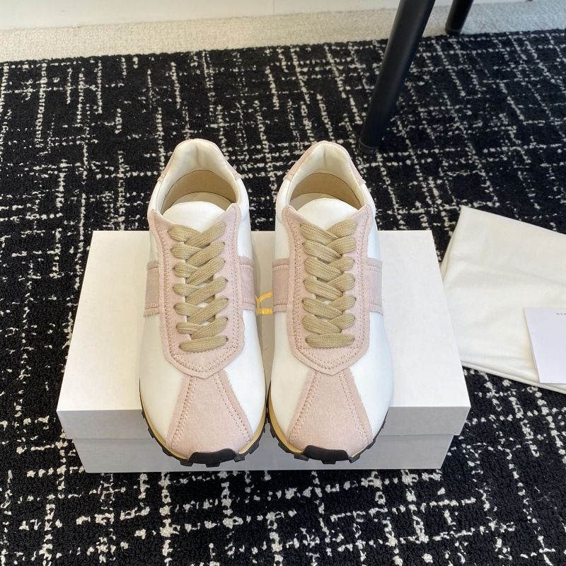 The New Sports Shoes For Autumn And Winter 24 Use A Worn-Out Canvas Upper Design_voghion.com