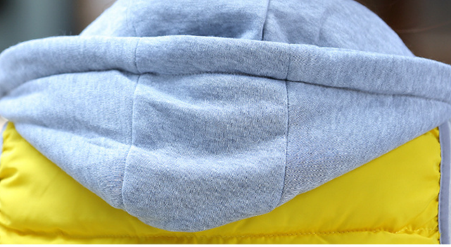 Gilet matelassé à capuche colorblock pour femme – Gilet matelassé réversible léger aux couleurs acidulées_voghion.com