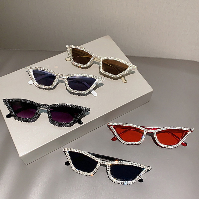 Retro Disco Full Rhinestones Cat Eye Sunglasses Vintage Triangle Frame Fashion Personality Party Sunglasses Sun Shade_voghion.com