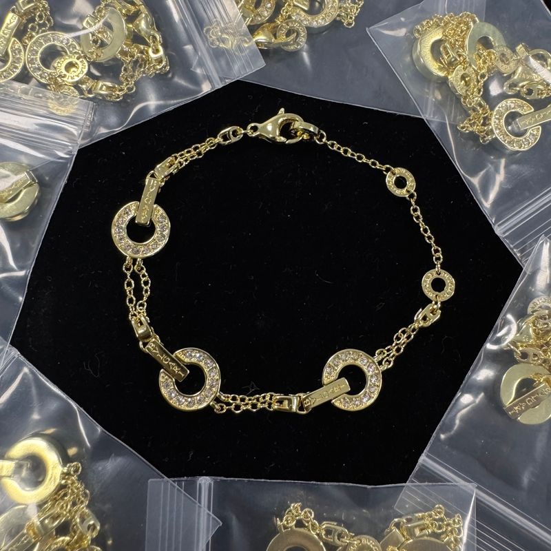 Ladies' New Light Luxury Versatile Diamond Studded Bracelet With A Simple And Classic Style, Fashionable Accessories, Valentine's Gift_voghion.com