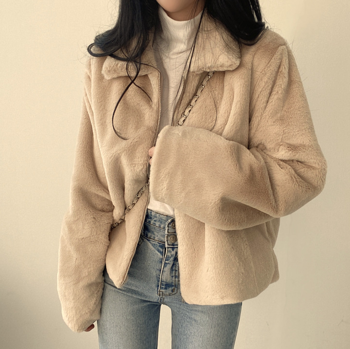 Women's lapel zipper plush feeling loose and versatile short style thickened long-sleeved coat for women_voghion.com