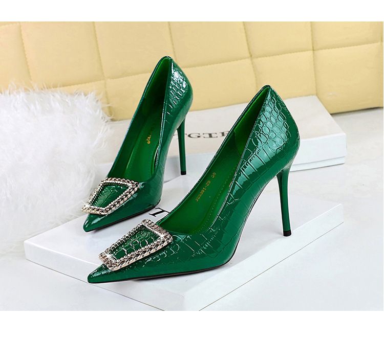 3391-K66 Style Banquet With Fine Heels, Stone Pattern, Patent Leather, Shallow Mouth, Pointed Toe, Rhinestone Buckle,_voghion.com